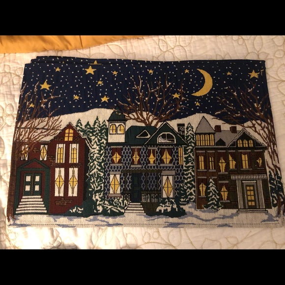 Gorgeous Christmas tapestry placements (4) - Picture 2 of 5
